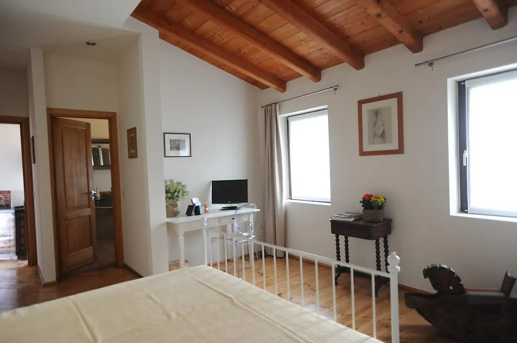 Monte Maino Bed & Breakfast Desenzano del Garda Italy